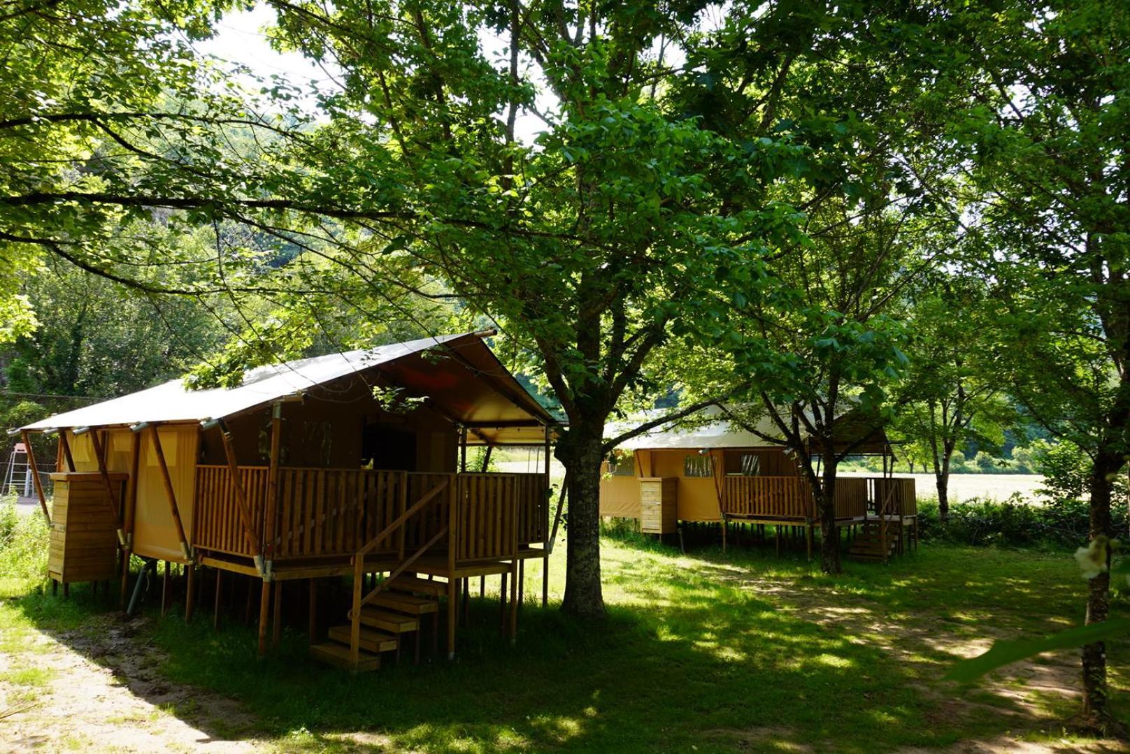 Camping Pittoresque Saint-Parthem 客房 照片