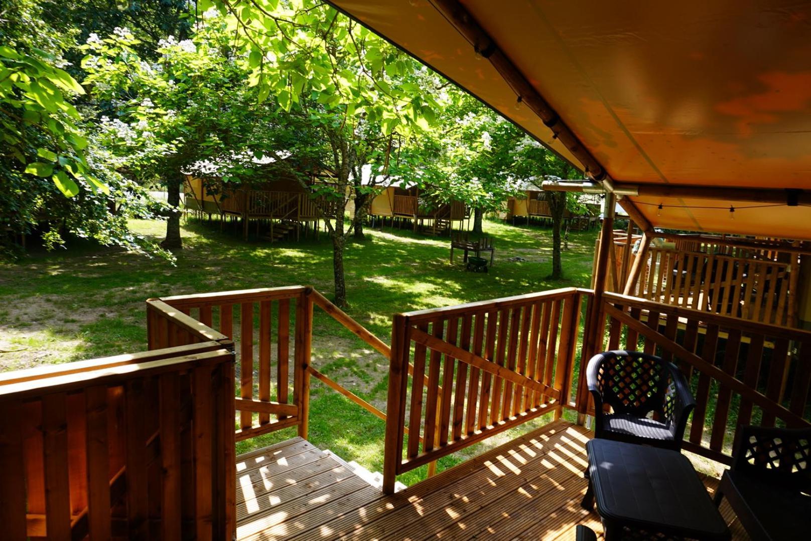 Camping Pittoresque Saint-Parthem 客房 照片