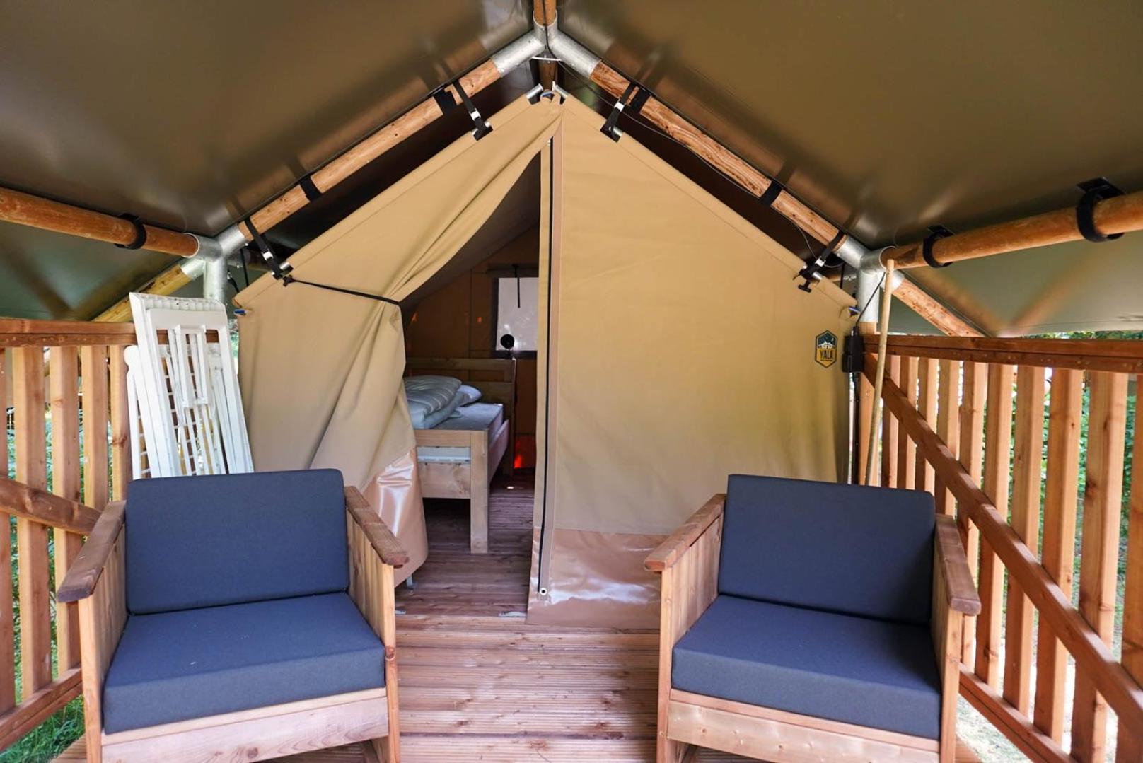 Camping Pittoresque Saint-Parthem 客房 照片
