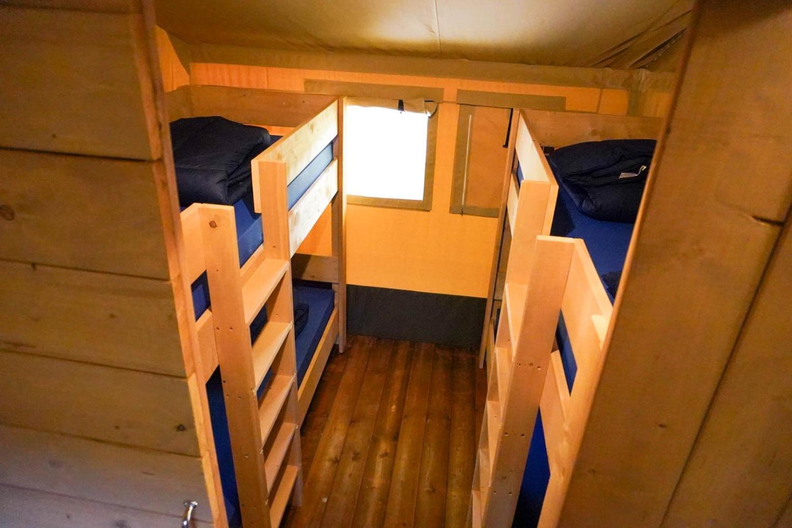 Camping Pittoresque Saint-Parthem 客房 照片