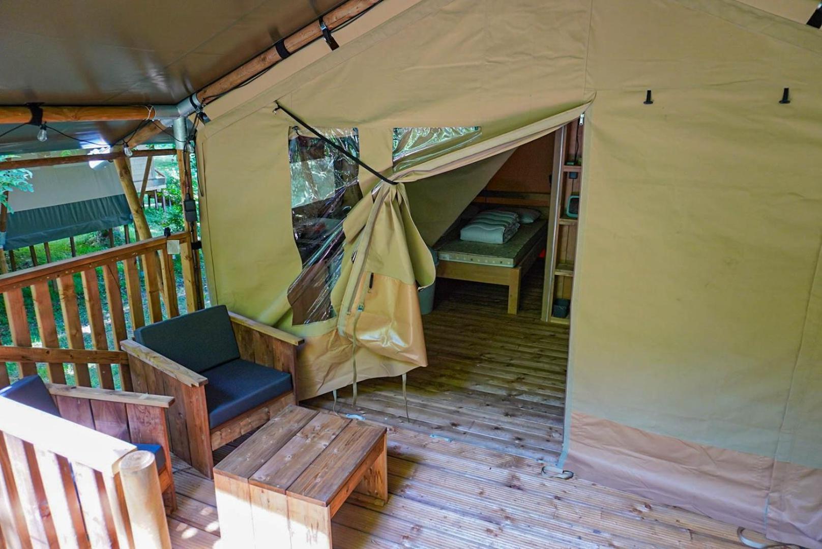 Camping Pittoresque Saint-Parthem 客房 照片