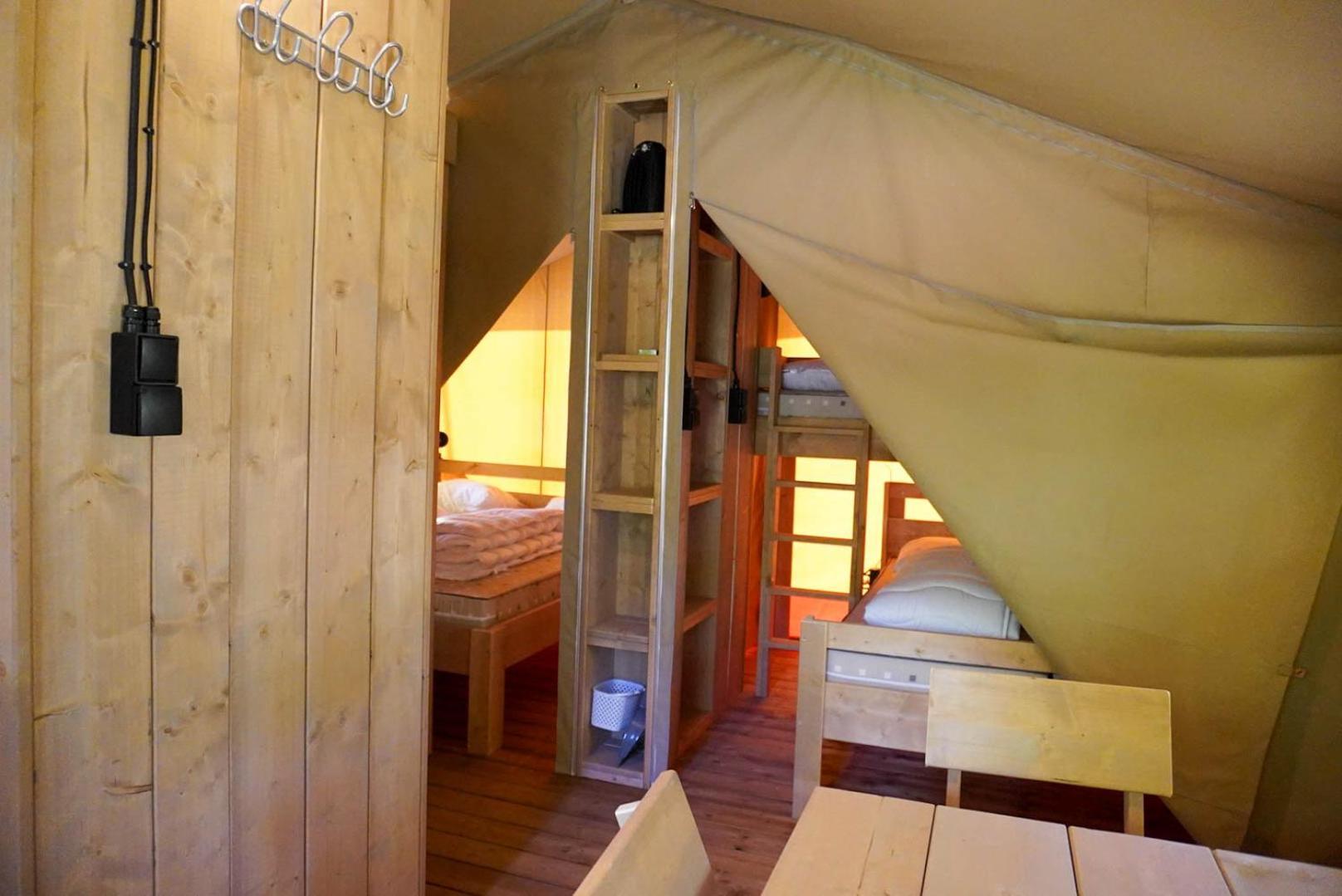 Camping Pittoresque Saint-Parthem 客房 照片