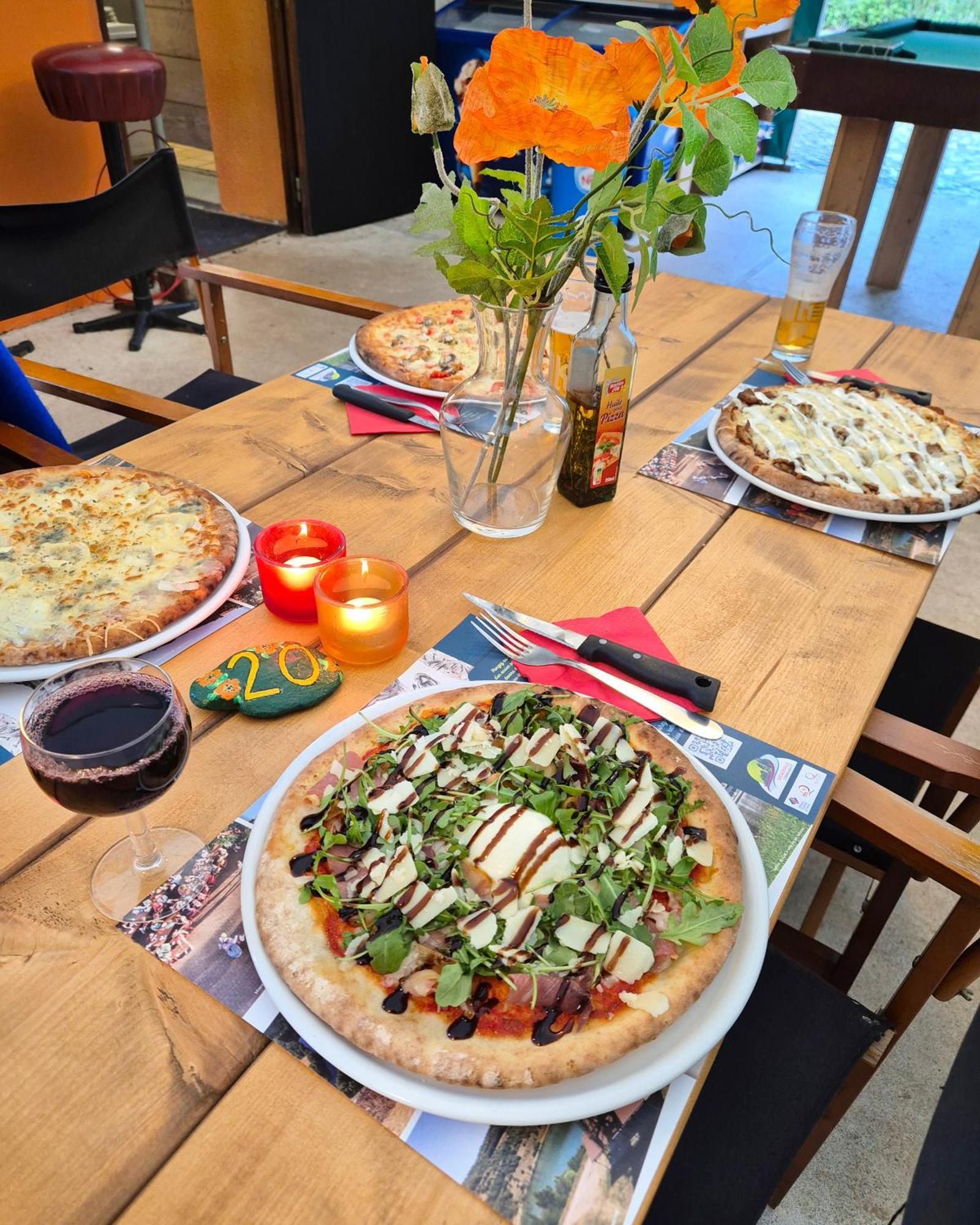 Camping Pittoresque Saint-Parthem 外观 照片