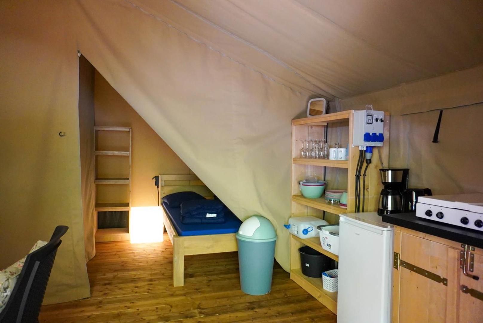 Camping Pittoresque Saint-Parthem 客房 照片