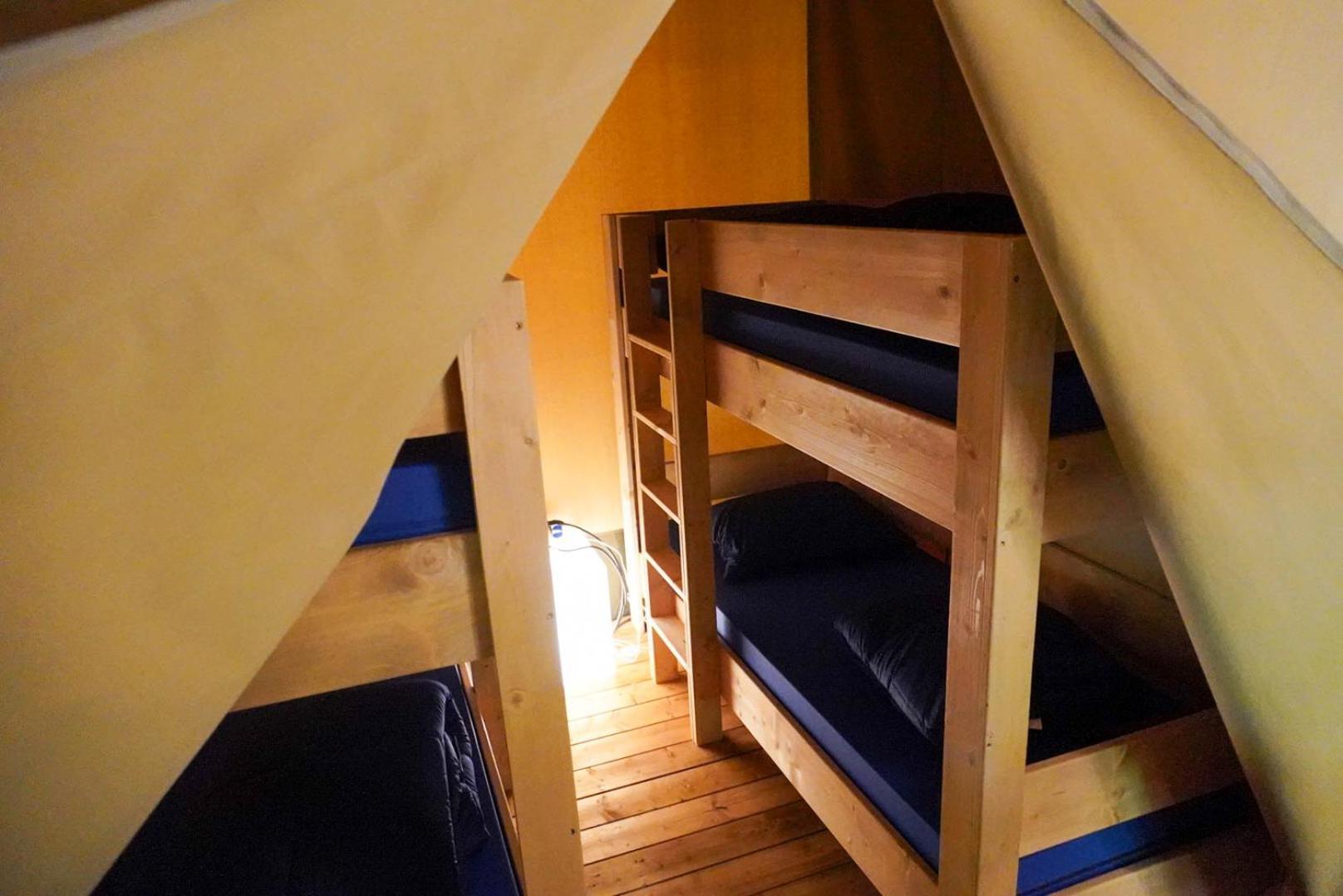Camping Pittoresque Saint-Parthem 客房 照片