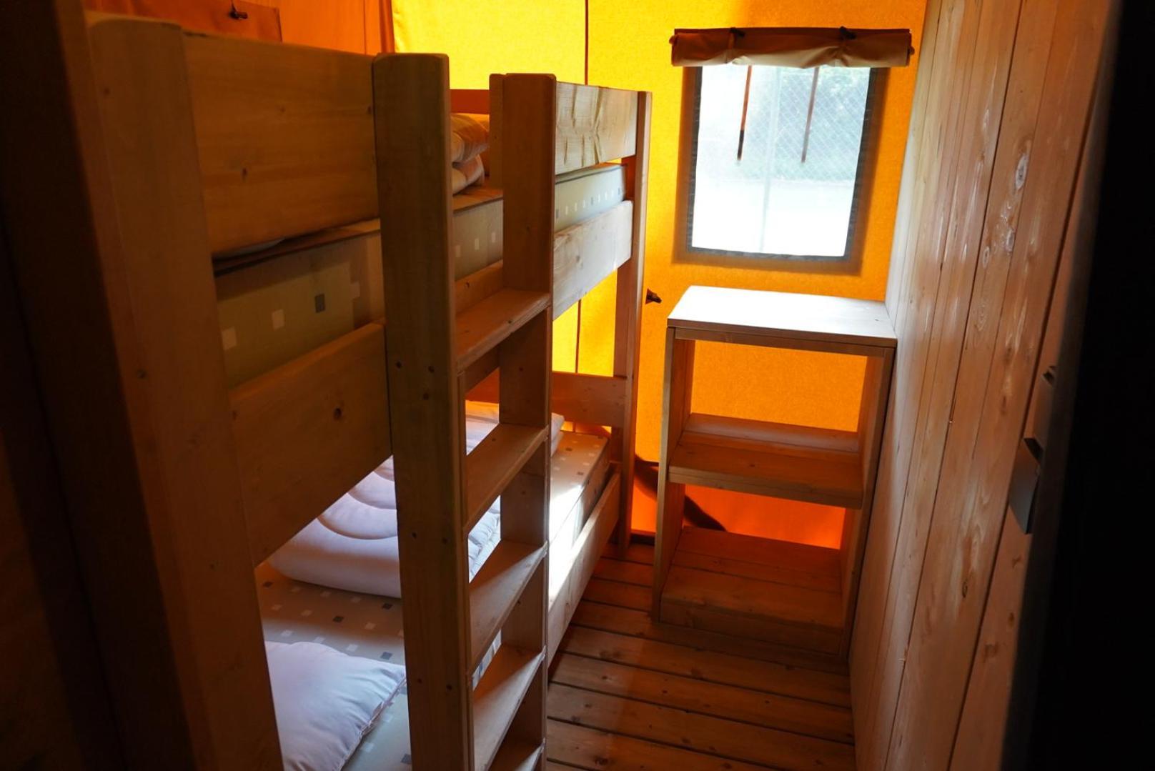 Camping Pittoresque Saint-Parthem 客房 照片