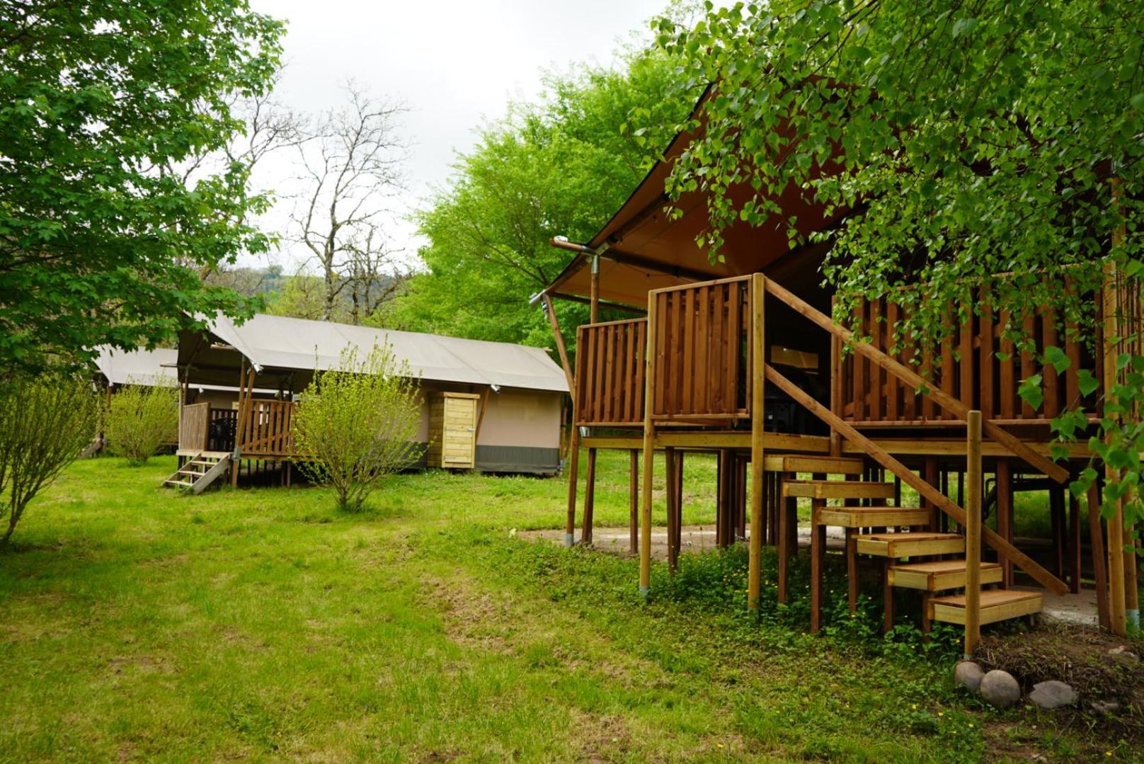 Camping Pittoresque Saint-Parthem 客房 照片