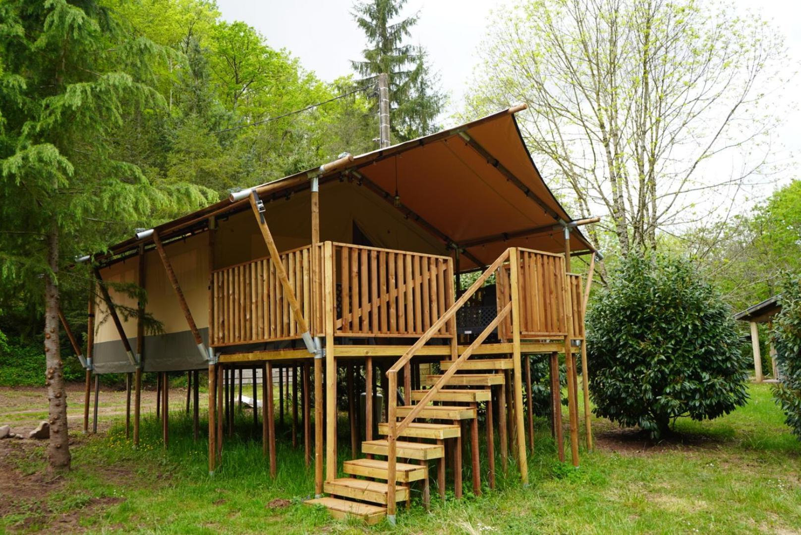 Camping Pittoresque Saint-Parthem 客房 照片